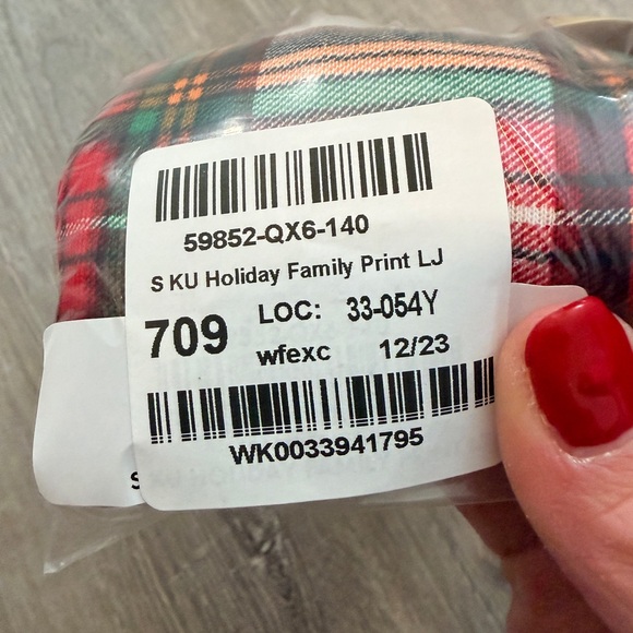 Hanna Andersson Red and White Plaid Kids Pajama Set - Picture 5 of 5